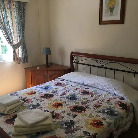 Cozy Holiday Flat In Near Foinikoudes *